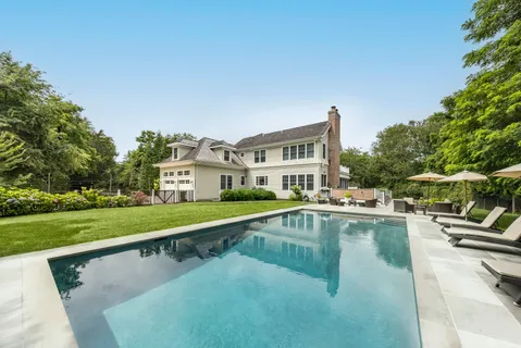 $6,800,000 | 8 Widow Coopers Path, Sag Harbor, NY 11963
