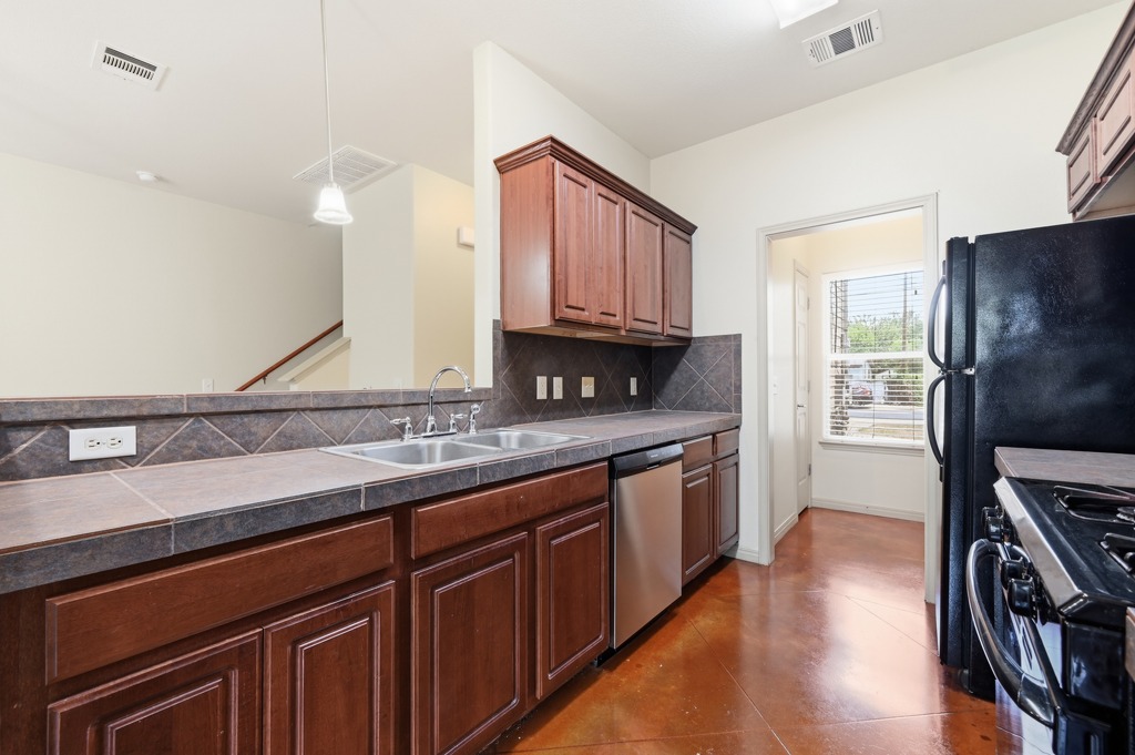 6015 Ponca Street, Unit A Austin, TX 78741 - Photo 14 of 28