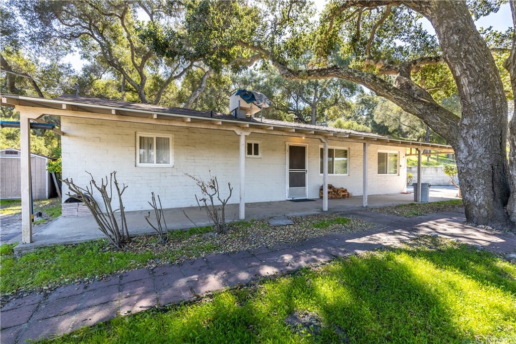 4805 San Benito Road Atascadero, CA 93422 - Photo 3 of 32 Gallery Image 3