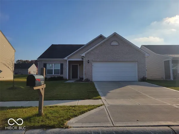$1,800 | 7321 Moultrie Drive, Indianapolis, IN 46217