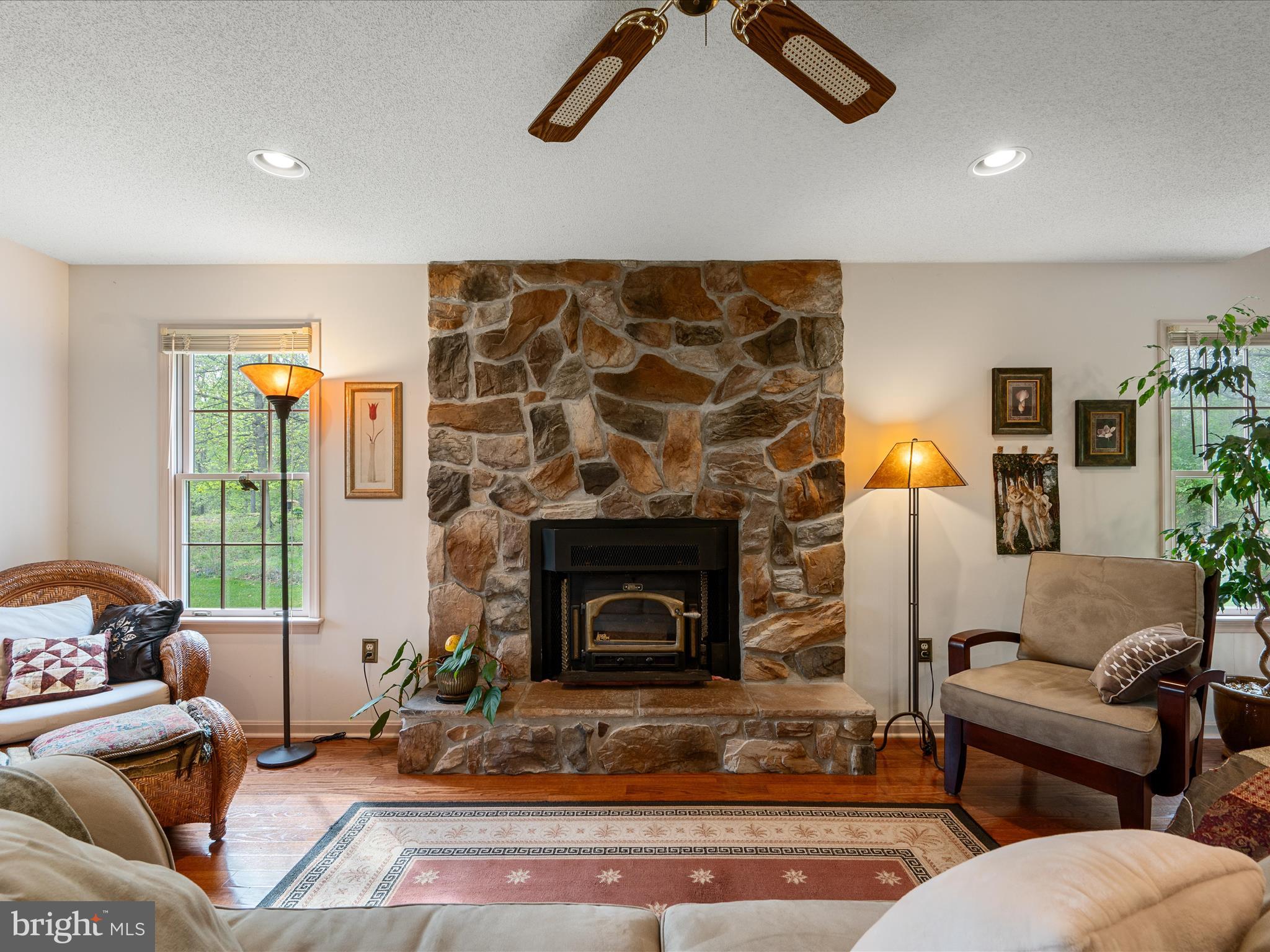 1201 Morgan Grove Road Shepherdstown, WV 25443 - Photo 34 of 70 Living Room