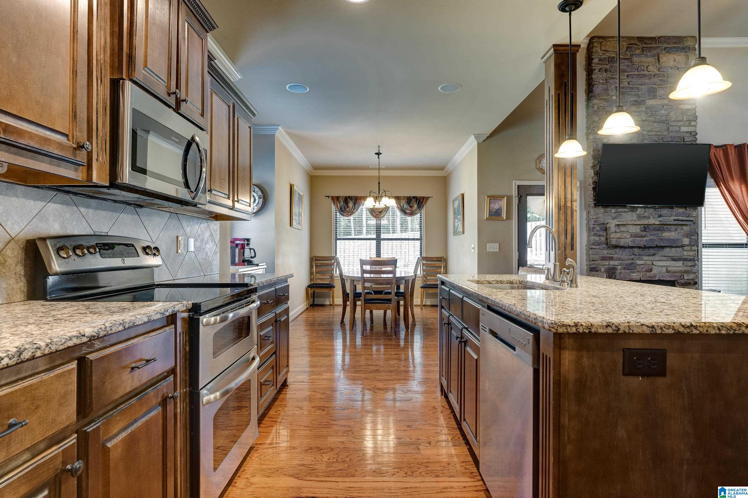 2079 Kerry Circle Calera, AL 35040 - Photo 11 of 38