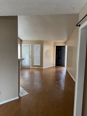 $1,050 | 1903 West Loop, Unit D, Austin, TX 78758