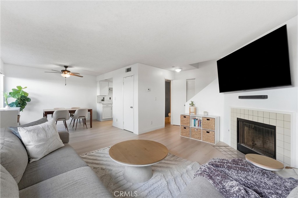 803 East Victoria Street, Unit 117 Carson, CA 90746 - Photo 6 of 40 Gallery Image 6