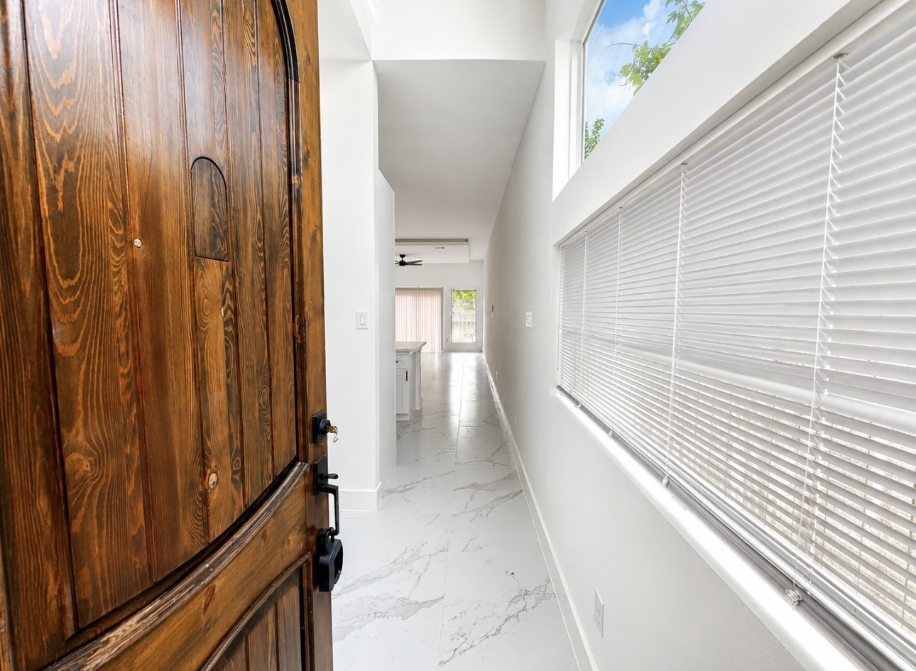 7938 Angus Street Houston, TX 77028 - Photo 4 of 18