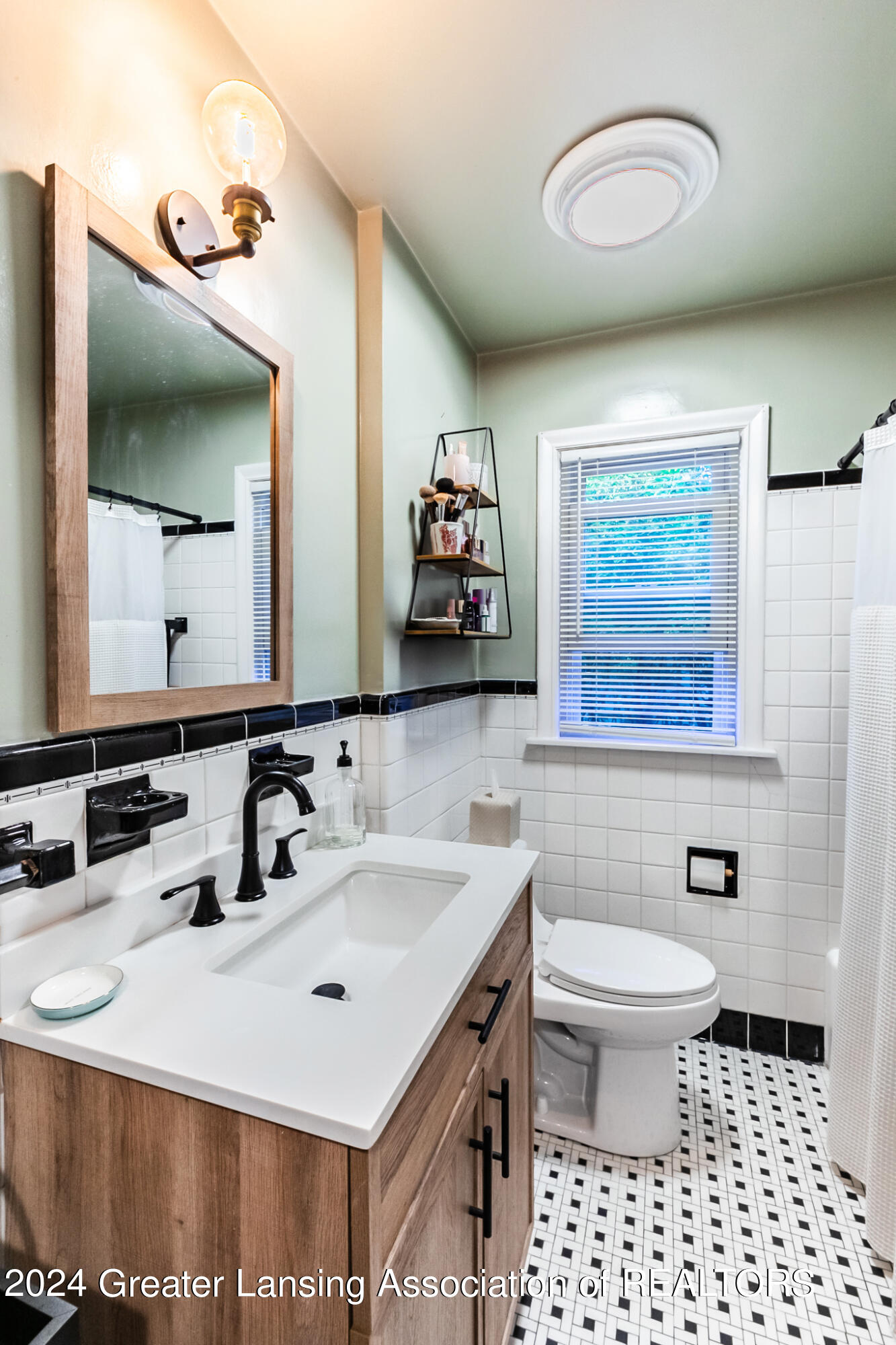 821 Snyder Road East Lansing, MI 48823 - Photo 14 of 27 821Snyder-14