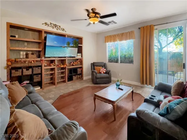 $2,995 | 211 Belle Isle Court, Henderson, NV 89012