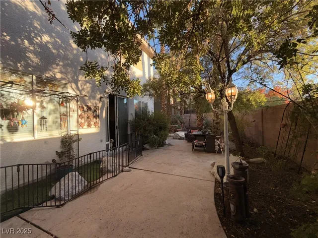 $2,995 | 211 Belle Isle Court, Henderson, NV 89012