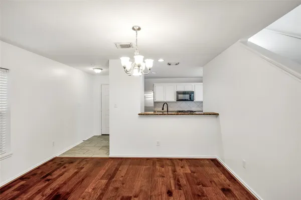 $2,150 | 1719 Redwing Bluff Drive, Houston, TX 77009