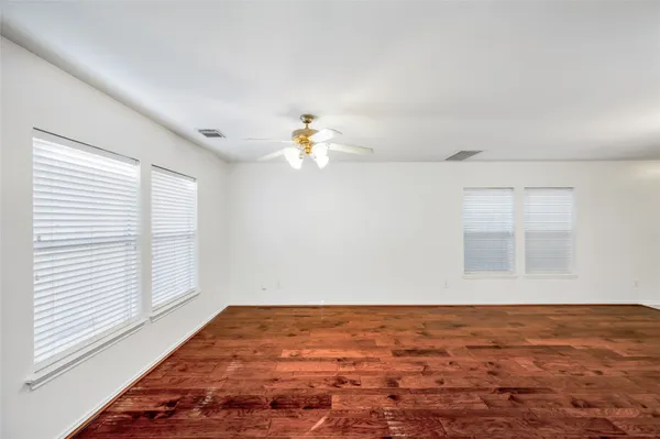 $2,150 | 1719 Redwing Bluff Drive, Houston, TX 77009