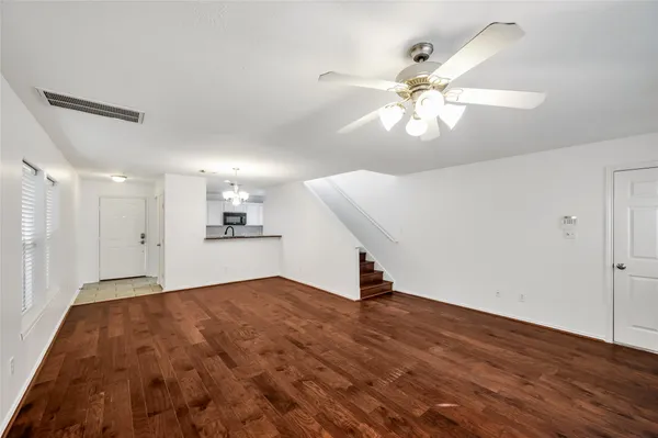 $2,150 | 1719 Redwing Bluff Drive, Houston, TX 77009