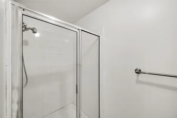 $2,150 | 1719 Redwing Bluff Drive, Houston, TX 77009