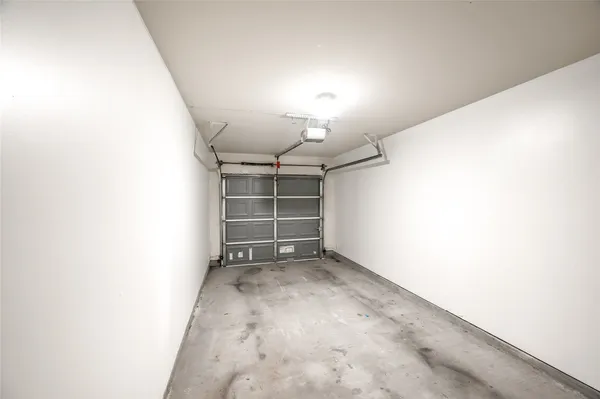 $2,150 | 1719 Redwing Bluff Drive, Houston, TX 77009