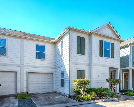 $2,150 | 1719 Redwing Bluff Drive, Houston, TX 77009