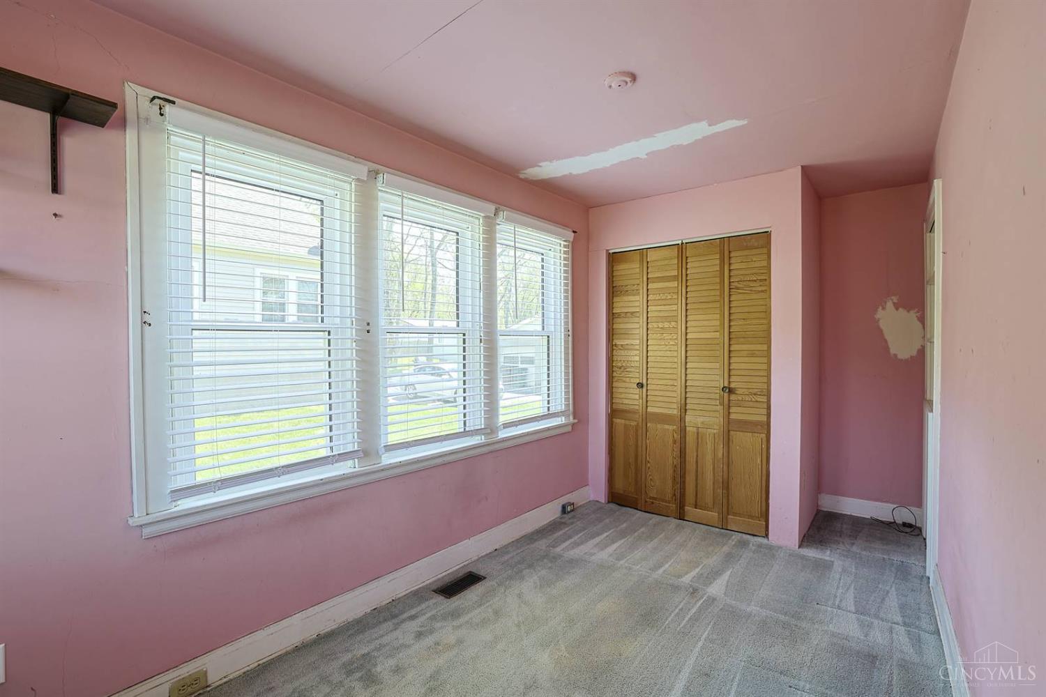 6939 Ragland Road Cincinnati, OH 45244 - Photo 15 of 23
