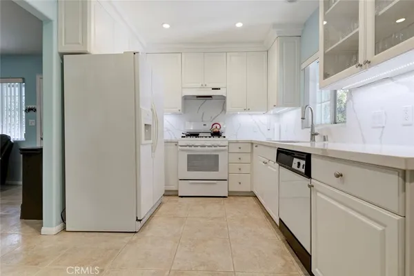 $1,199,000 | 6648 Gaviota Avenue, Lake Balboa, CA 91406