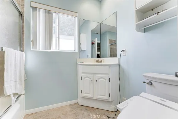 $1,199,000 | 6648 Gaviota Avenue, Lake Balboa, CA 91406