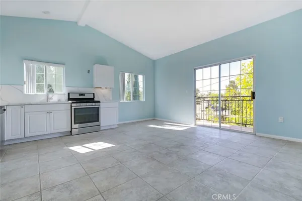 $1,199,000 | 6648 Gaviota Avenue, Lake Balboa, CA 91406