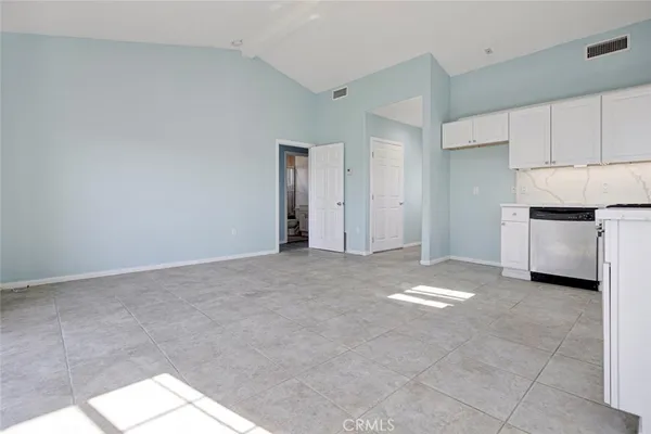 $1,199,000 | 6648 Gaviota Avenue, Lake Balboa, CA 91406