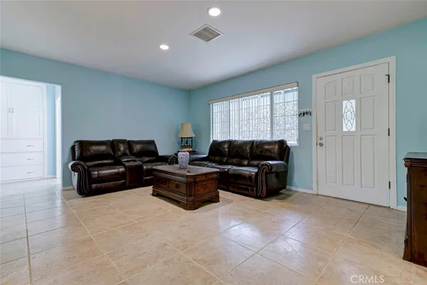 $1,199,000 | 6648 Gaviota Avenue, Lake Balboa, CA 91406