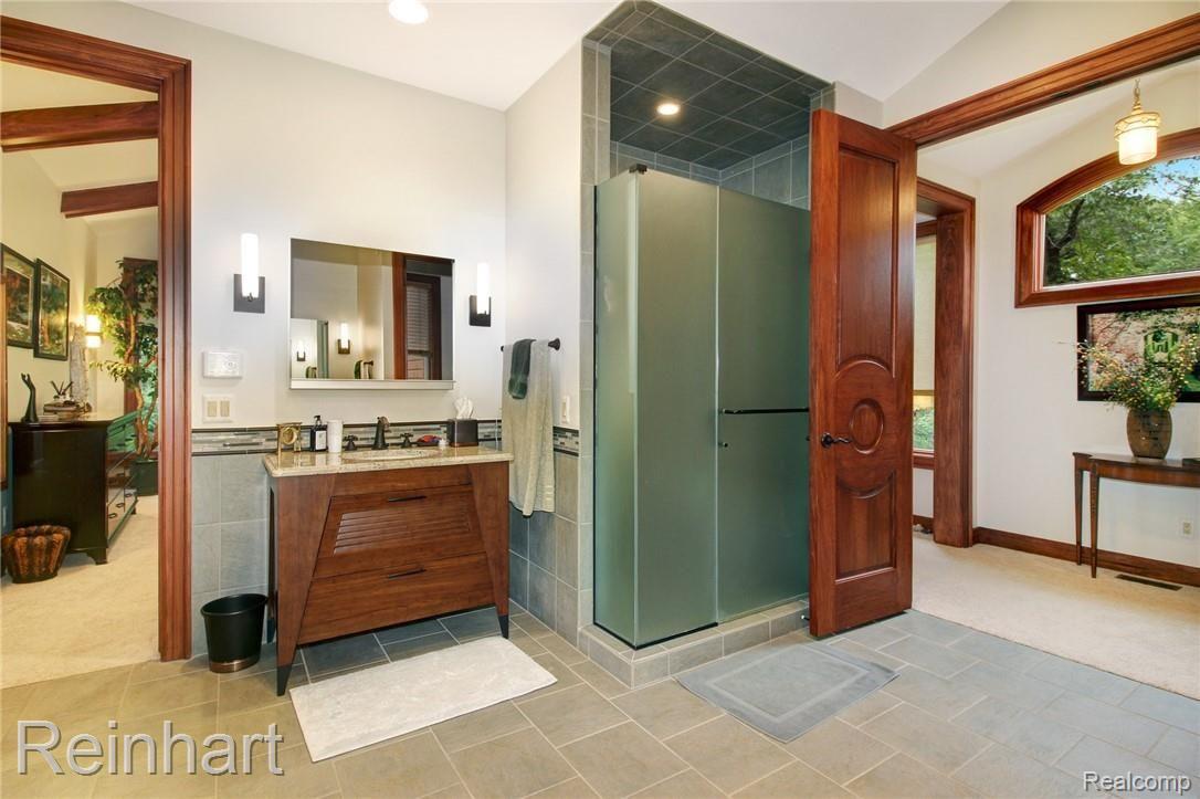 8076 Teahen Road Brighton, MI 48116 - Photo 23 of 41 IMG_5587_8_9.jpg