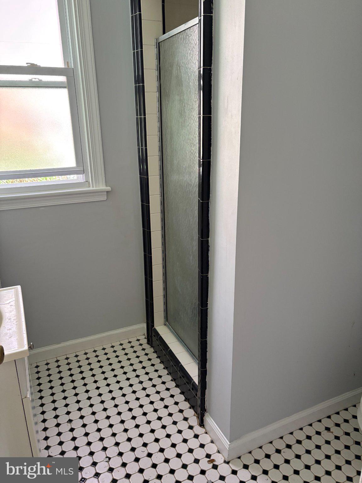 2515 Woodleigh Road Havertown, PA 19083 - Photo 19 of 31 a view of a bathroom