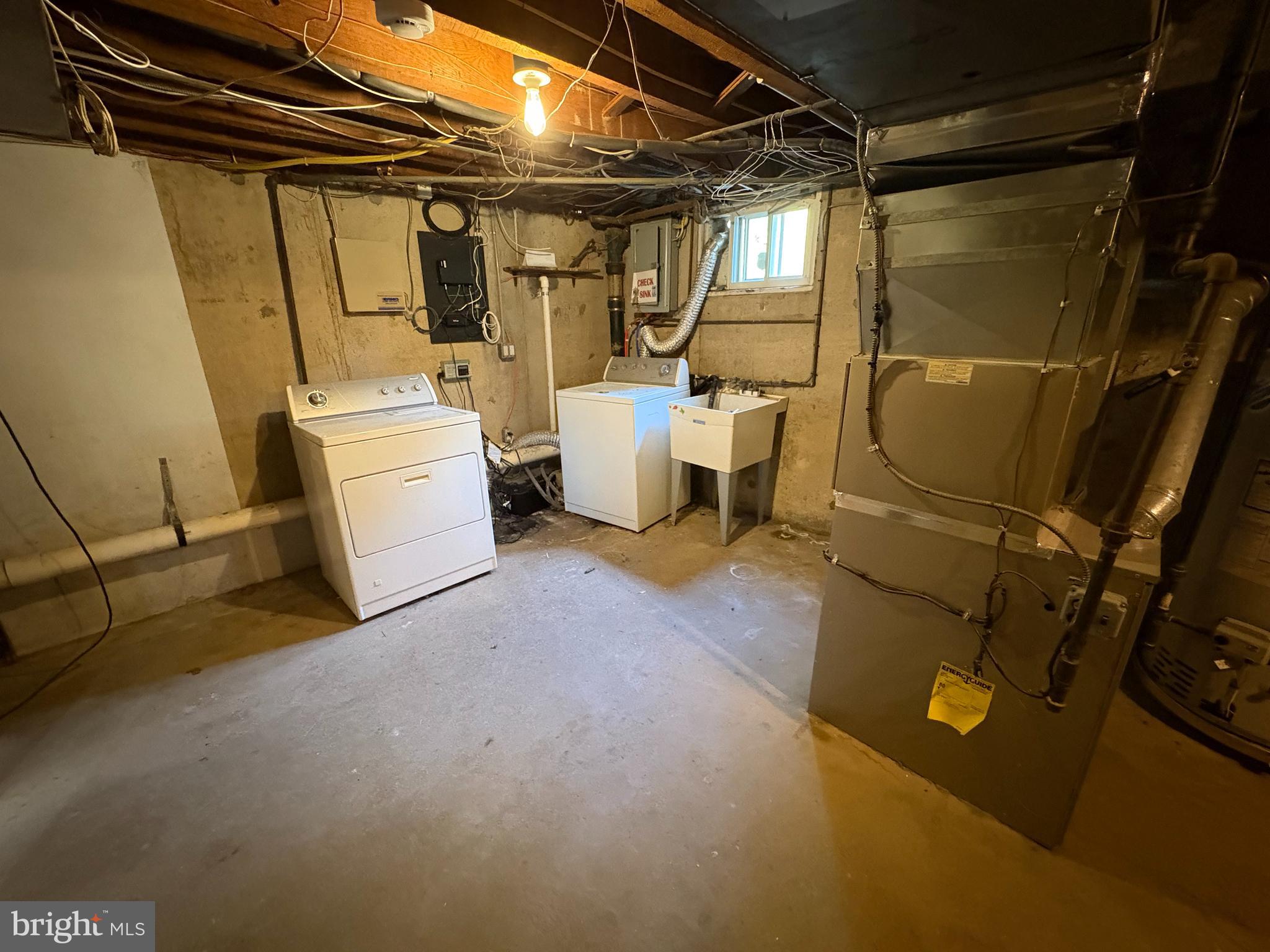 2515 Woodleigh Road Havertown, PA 19083 - Photo 31 of 31 a utility room with dryer and washer