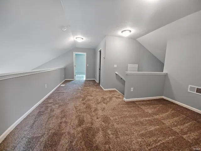 $399,900 | 6220 West Stalheim Avenue, Owensville, IN 47665