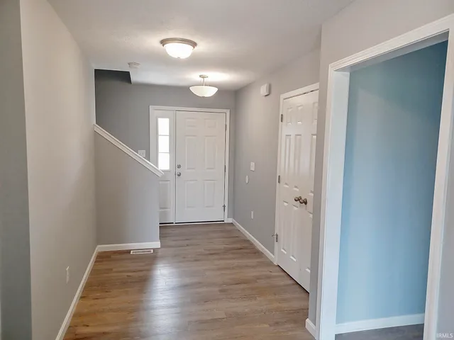 $399,900 | 6220 West Stalheim Avenue, Owensville, IN 47665