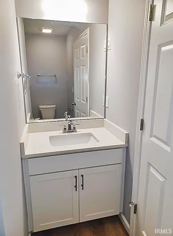 $399,900 | 6220 West Stalheim Avenue, Owensville, IN 47665