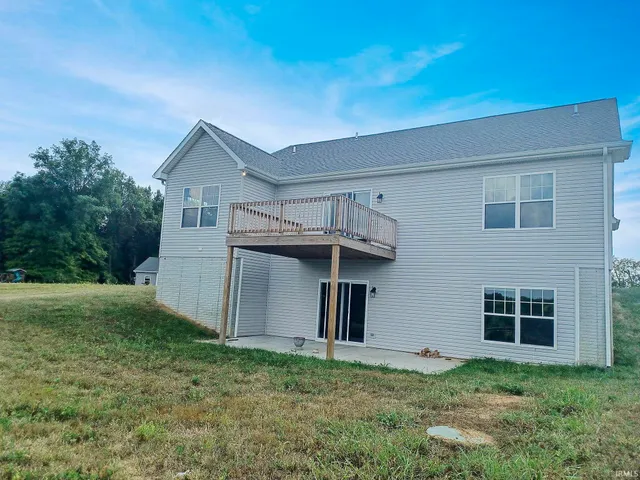 $399,900 | 6220 West Stalheim Avenue, Owensville, IN 47665