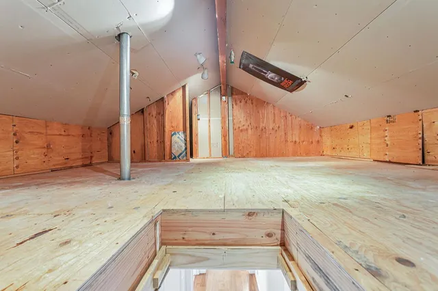 a view of an entryway