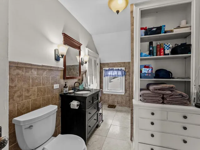 $439,900 | 711 North 10th Street, Manitowoc, WI 54220