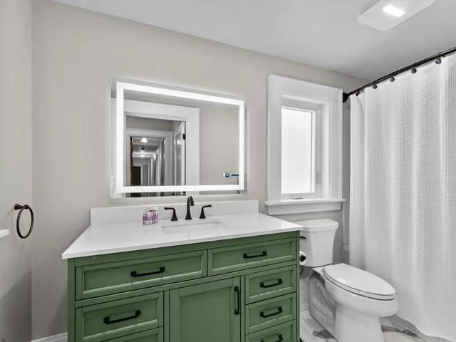 $439,900 | 711 North 10th Street, Manitowoc, WI 54220