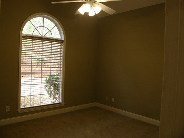 332 Floyd Road Pine Mountain, GA 31822 - Photo 12 of 26 Gallery Image 12