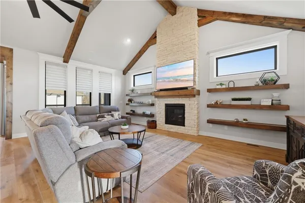 $599,900 | 1405 Northwest Aspen Circle, Grain Valley, MO 64029