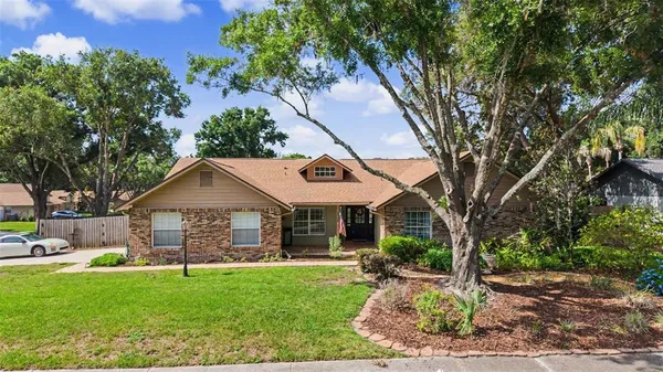$625,000 | 3916 Broomsedge Lane, Valrico, FL 33596