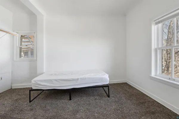 $214,900 | 326 North 19th Avenue West, Duluth, MN 55806