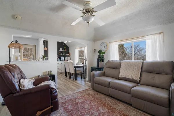 $214,900 | 326 North 19th Avenue West, Duluth, MN 55806