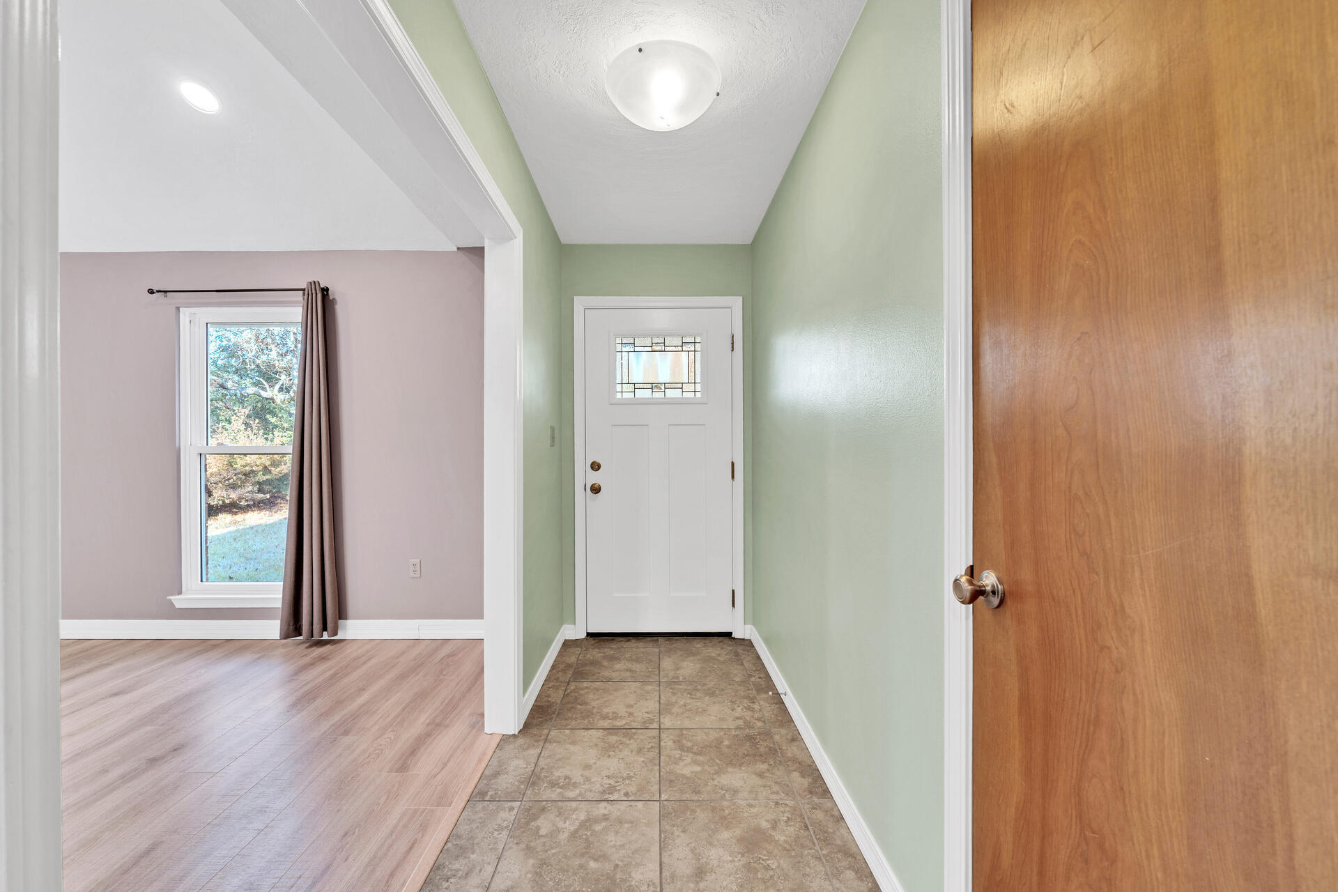950 Ridgewood Way Niceville, FL 32578 - Photo 3 of 44 3