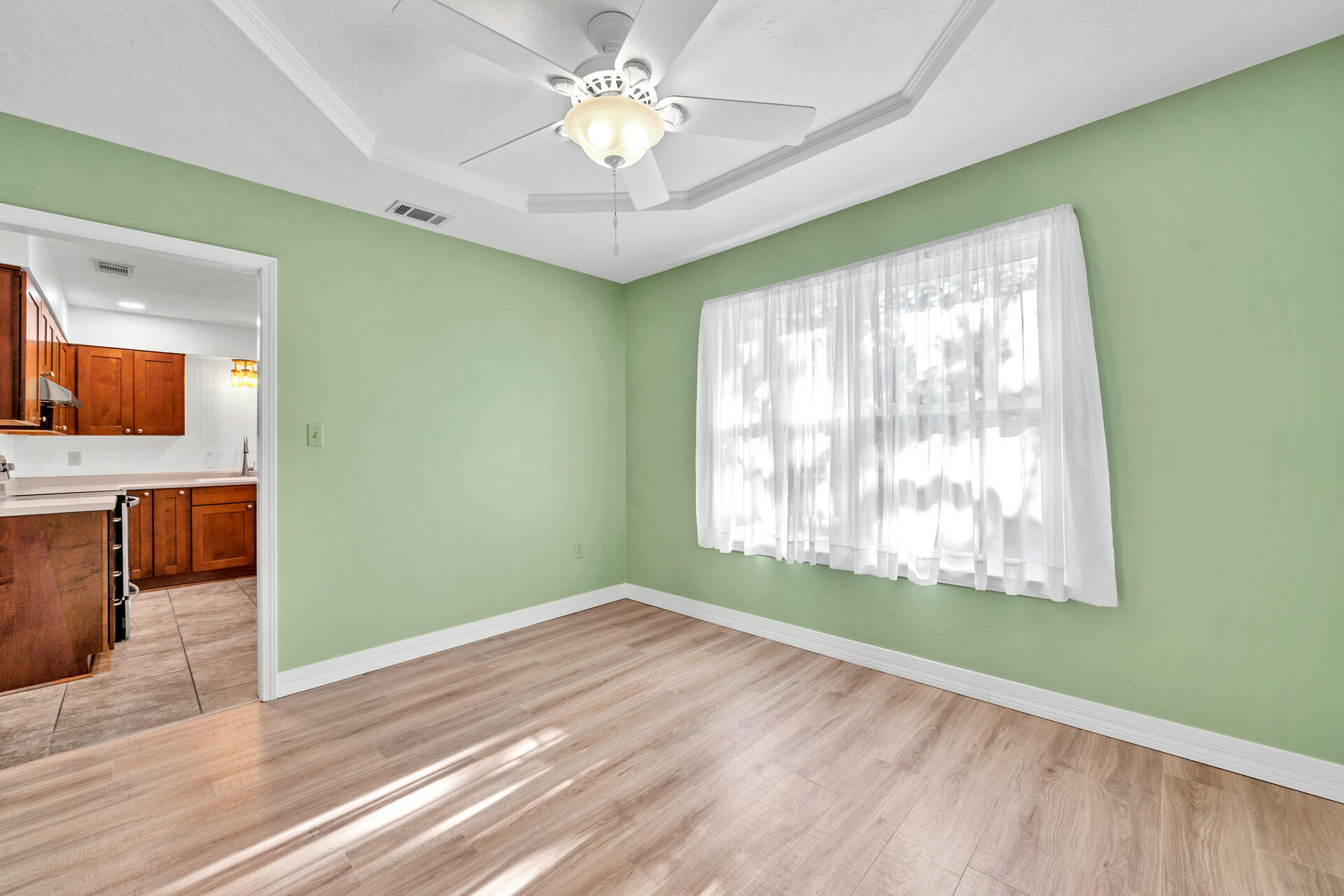 950 Ridgewood Way Niceville, FL 32578 - Photo 8 of 44 8
