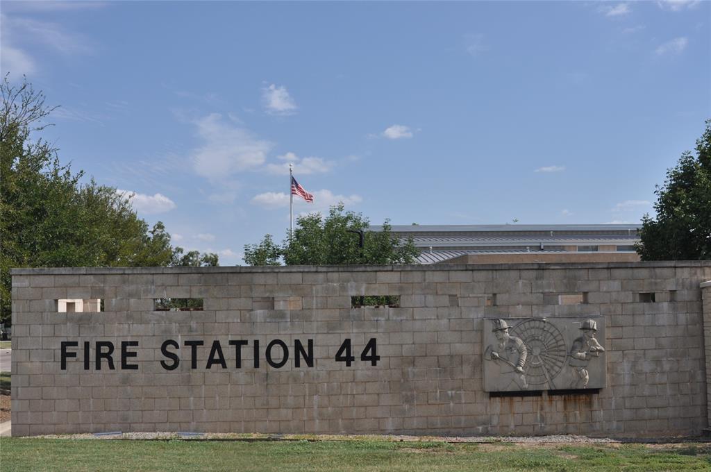 3520 Carl Street Dallas, TX 75210 - Photo 13 of 13 a view of a television