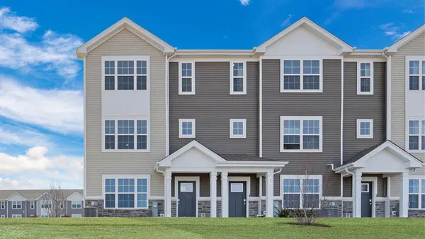 $352,990 | 2708 Arrowhead Drive, Pingree Grove, IL 60140