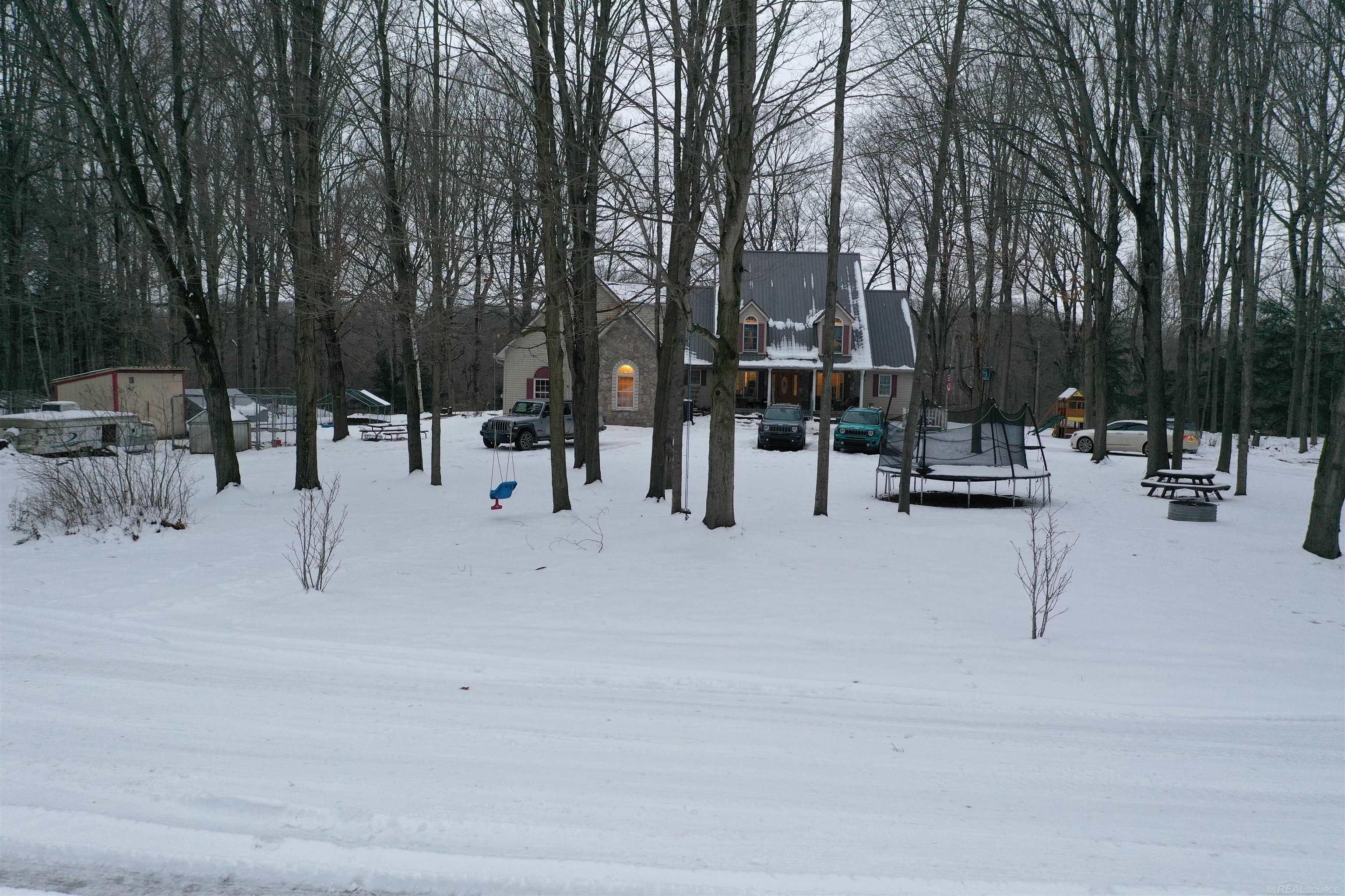 5084 Burns Line Road Croswell, MI 48422 - Photo 24 of 64 50163623-edb0ba73-e23e-4fa1-b48d-1c65a6c902d8.JPG