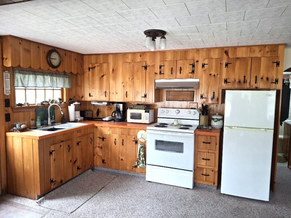 124 Perkins Road Embden, ME 04958 - Photo 3 of 13 Kitchen