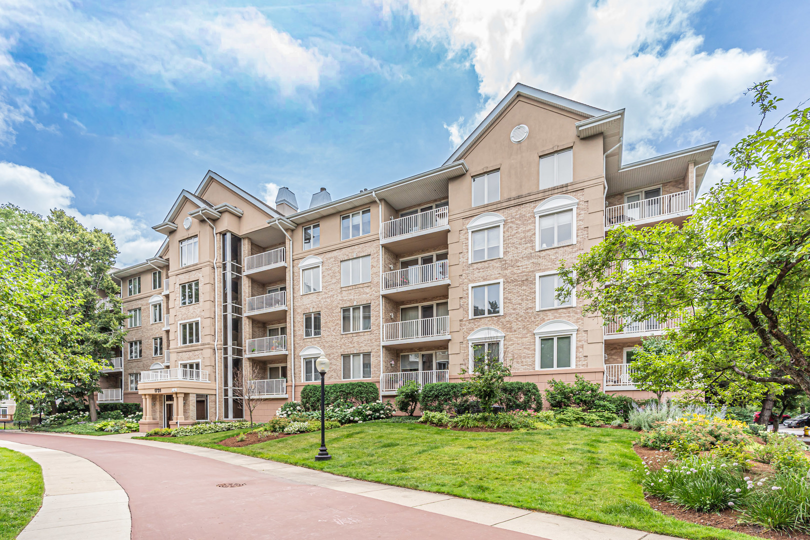 1731 Pavilion Way, Unit 505 Park Ridge, IL 60068 - Photo 24 of 26 Gallery Image 24