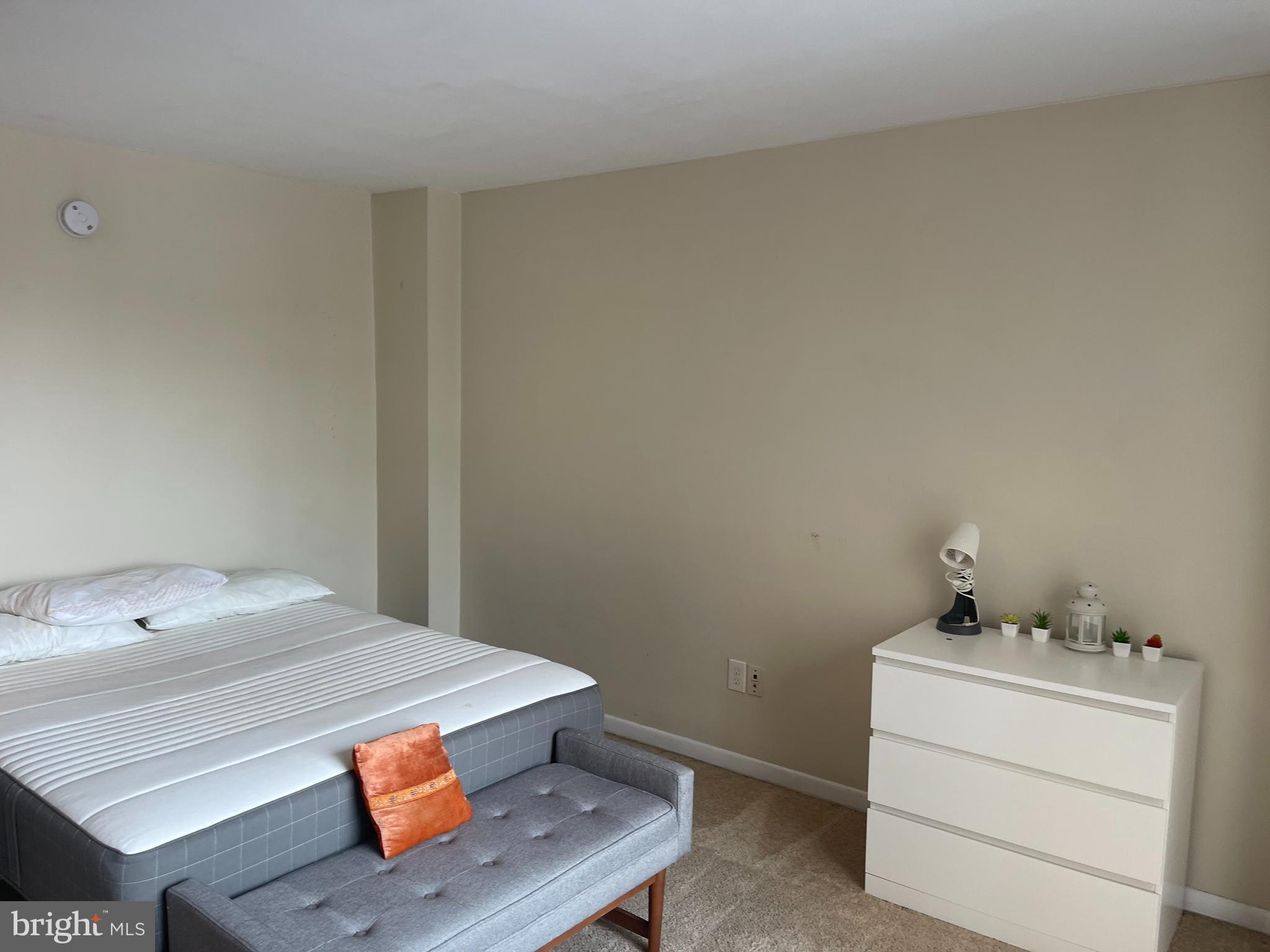 950 25th Street Northwest, Unit 313N Washington, DC 20037 - Photo 16 of 27 a room with a table and utility