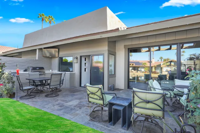 $709,000 | 194 Green Mountain Drive, Palm Desert, CA 92211