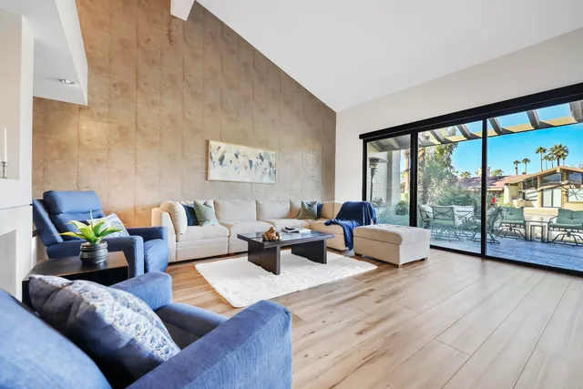 $709,000 | 194 Green Mountain Drive, Palm Desert, CA 92211