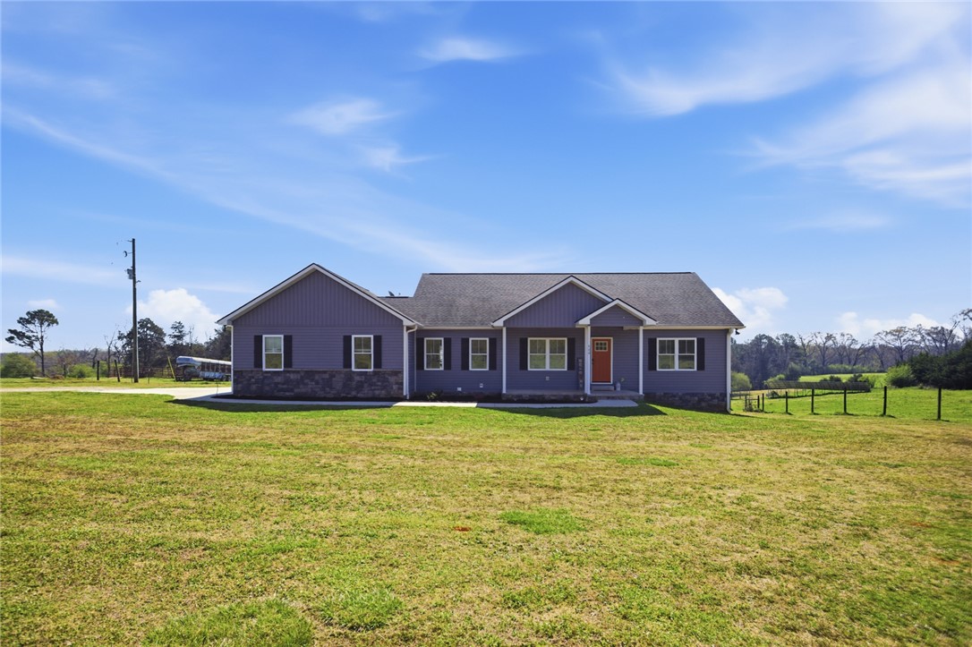 426 Oak Creek Road Seneca, SC 29678 - Photo 3 of 50 This charming home offers a perfect blend of comfort and country living.